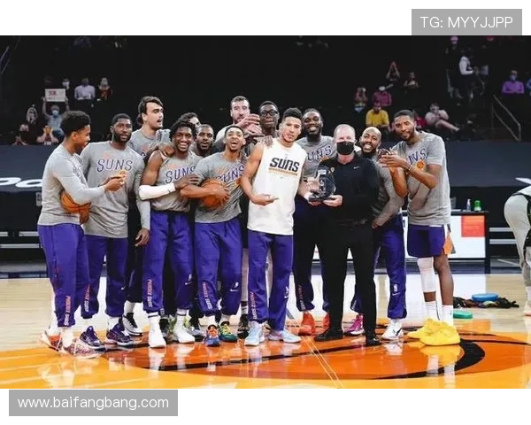 绿军与尼克斯首发阵容对决普理查德小白杰伦布朗豪泽科塔齐上阵